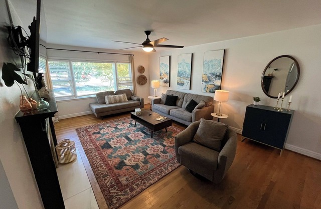 Beautiful 4-bedroom house near UK Campus