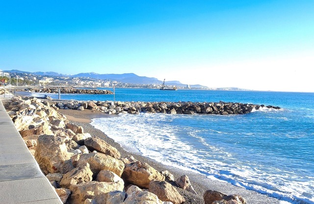 BEAUTIFUL ACCOMODATION ON AGRITOURISME NEAR NICE ANTIBES CANNES