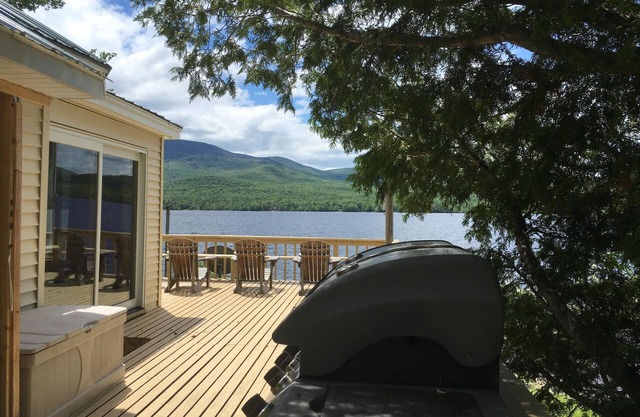 Beautiful Adirondack Lakeside Retreat
