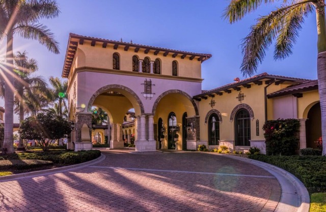 Beautiful and elegant villa in the Gated Community of Gran Paradiso