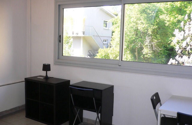 Beautiful apartment, chic and sober