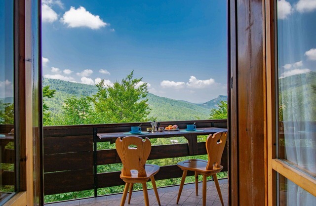 Beautiful apartment for 4 people with WIFI, TV, terrace, pets allowed and parking