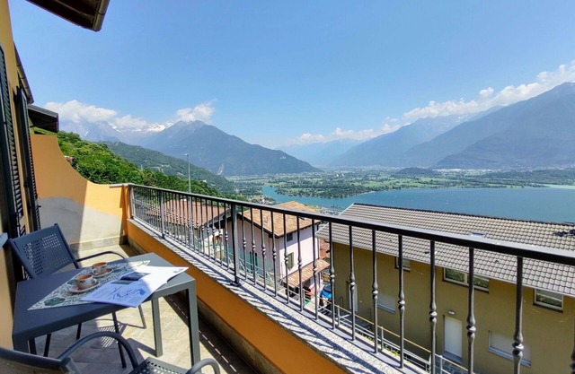 Beautiful apartment for 5 guests with WIFI, TV, terrace, pets allowed and parking