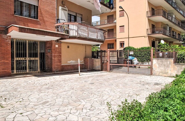 Beautiful apartment for 8 people with WIFI, A/C, TV, balcony, pets allowed and parking