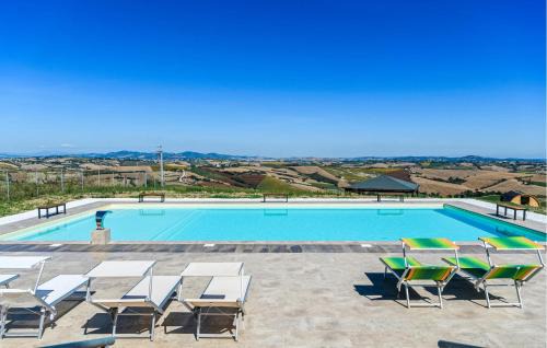 Beautiful Apartment In Terre Roveresche