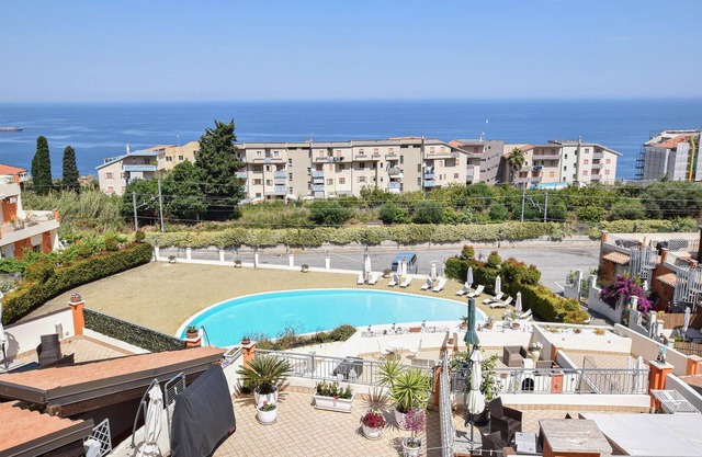 Beautiful apartment in Pizzo with WiFi