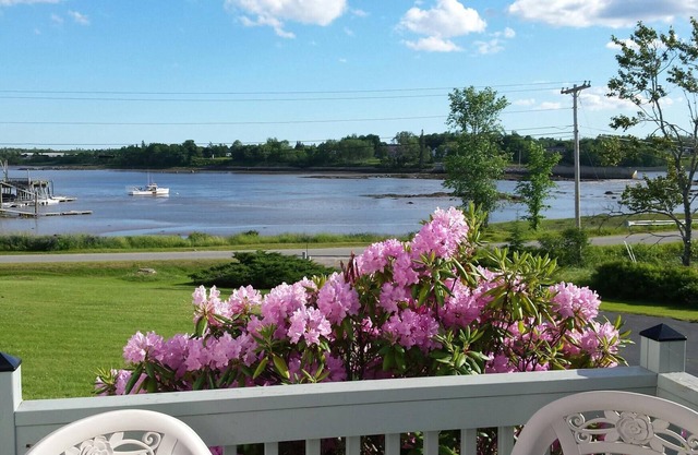 Beautiful Bay View Home, 1hr to Bar Harbor/Acadia National Park