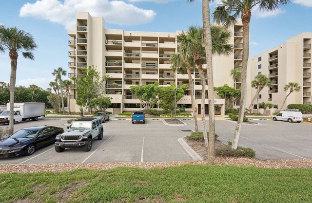Beautiful beachfront condo on Longboat Key, FL!