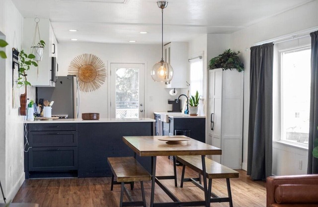 Beautiful BOHO Home by Beach, Downtown + Shops