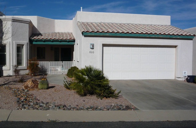 Beautiful, Bright open concept home