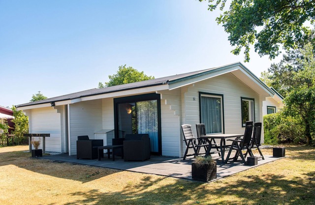 Beautiful bungalow in Hollum