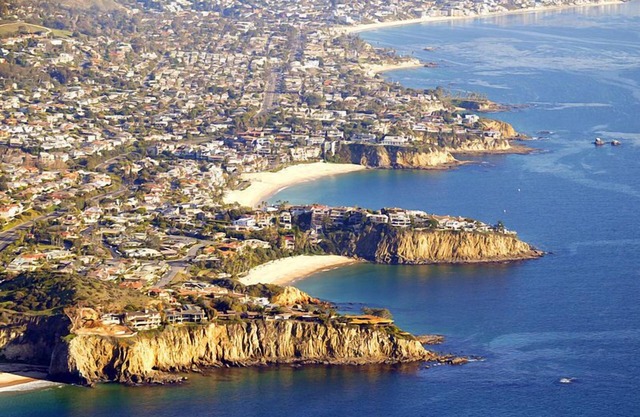 Beautiful Clean Garden Cottage in highly desired Tree Streets of Laguna Beach