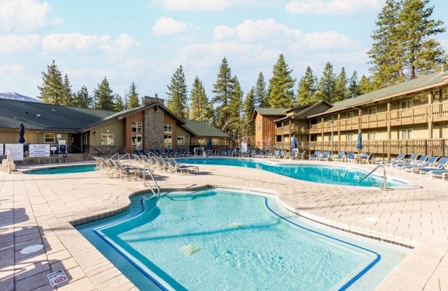 Beautiful Club Wyndham South Shore, 2 Bedroom Deluxe Suite
