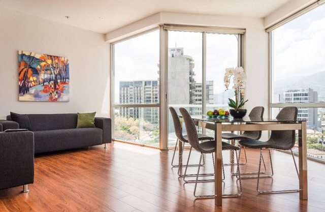 Beautiful Condo Apartment - Best Location in San Jose - High Rise Building