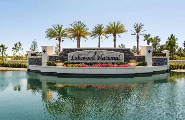 Beautiful condo in gorgeous Lakewood National golf community