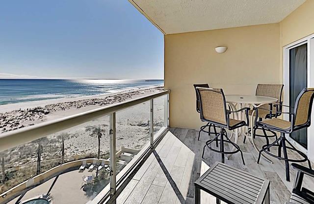 Beautiful Condo Directly on the Gulf with Breathtaking Beach Views