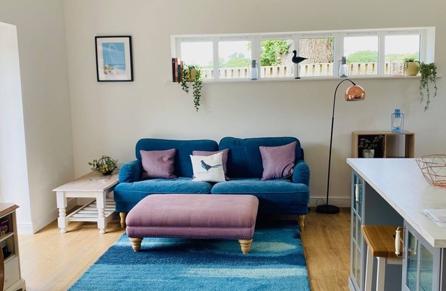 Beautiful, cosy New Forest 2 bed cottage, close to the beach!