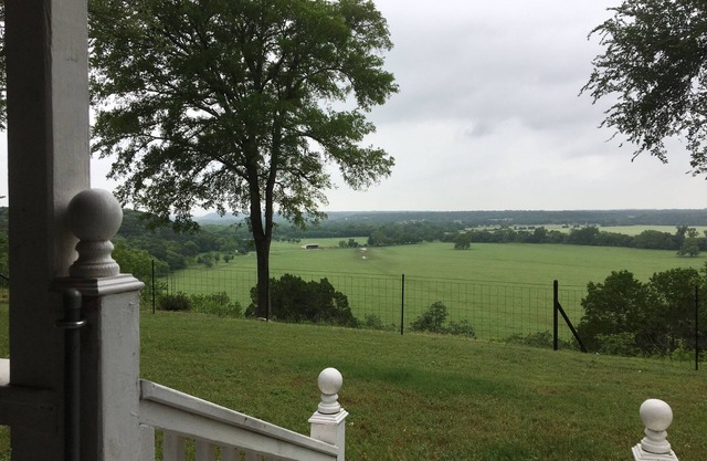 Beautiful country style home on secluded,fenced acreagenOnly 25 miles to Silos