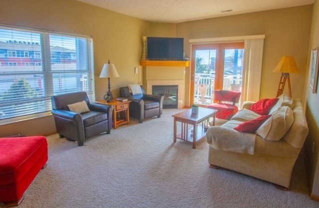 Beautiful Cozy Condo with Pools/Gym-Self Check-In