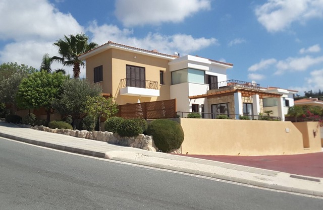 Beautiful detached villa with private pool and lovely views towards the sea