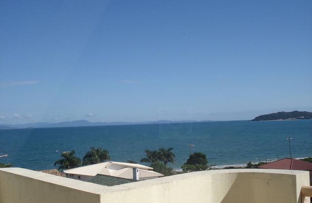 Beautiful Furnished Penthouse Beautiful Ocean View-2 Dorm/1Suite-Garage-50m from the sea