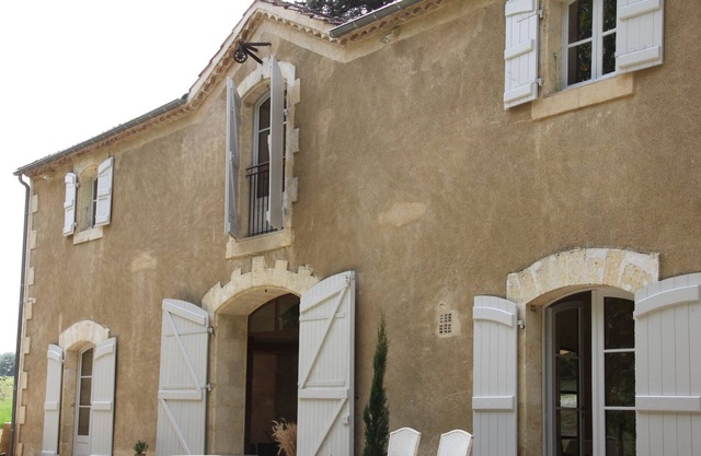 Beautiful Gascon farmhouse in a peaceful setting with 5 bedrooms 7 mins from Auch.