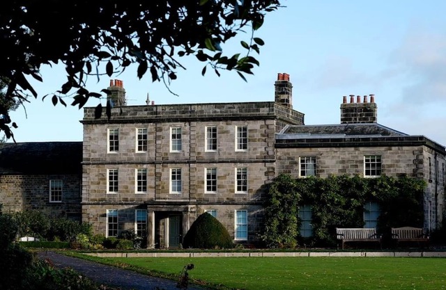 Beautiful Grade II Listed Apartments Sleeping 20