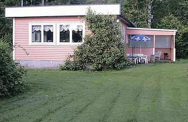 Beautiful home in älmhult with WiFi