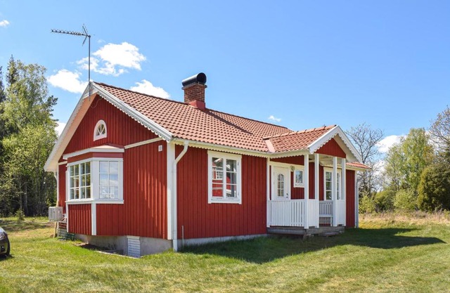 Beautiful home in Bolms with 4 Bedrooms and WiFi
