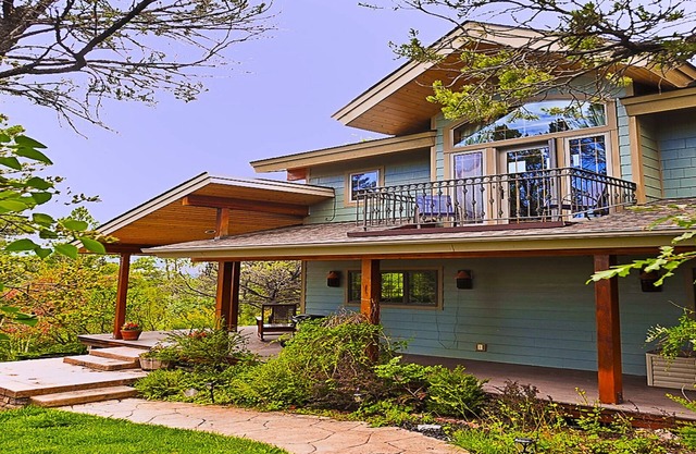 Beautiful home in private setting yet only15 min to town & 10 min to lake