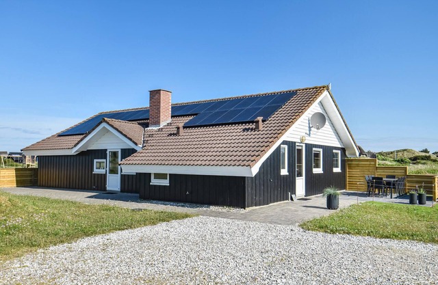 Beautiful home in Ringkøbing with sauna