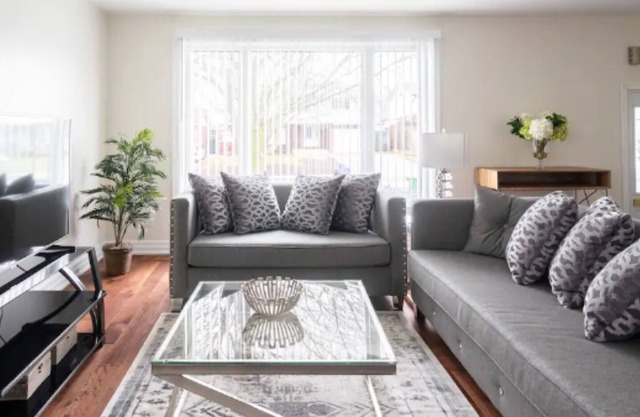 Beautiful home on mountain PROFESSIONALY CLEANED