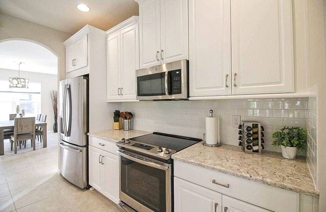 Beautiful home with community pool! Near beaches!