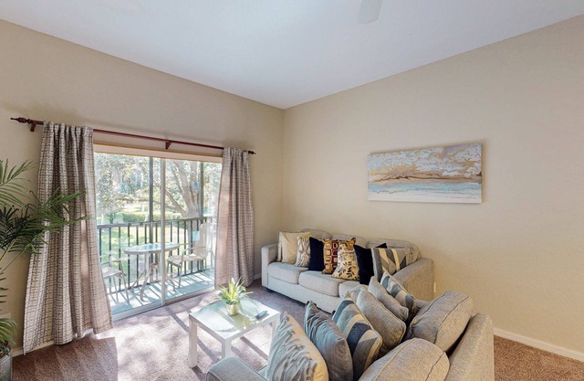 Beautiful home with resort pool and space for the whole family