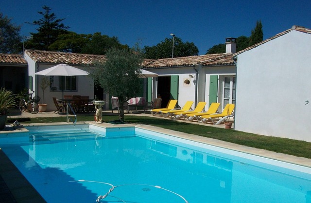 Beautiful house, well located and well equipped for a pleasant vacation.