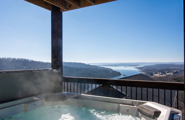 Beautiful Lake Views, Indoor and Outdoor Pool, Private Hot Tub, and Game Room!