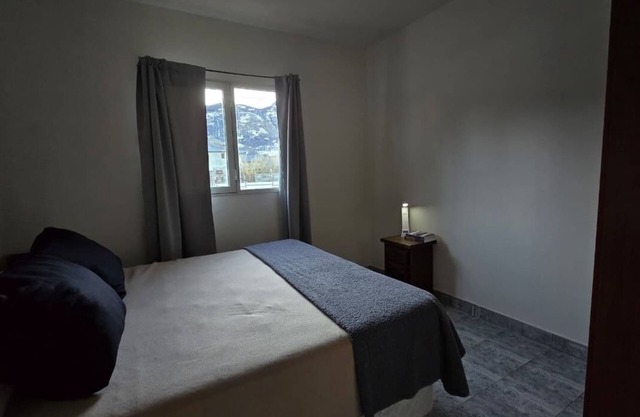 Beautiful Large Cabin – Perfect Location & Stunning Views