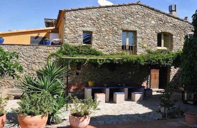 Beautiful Masia with stunning views and a large private pool