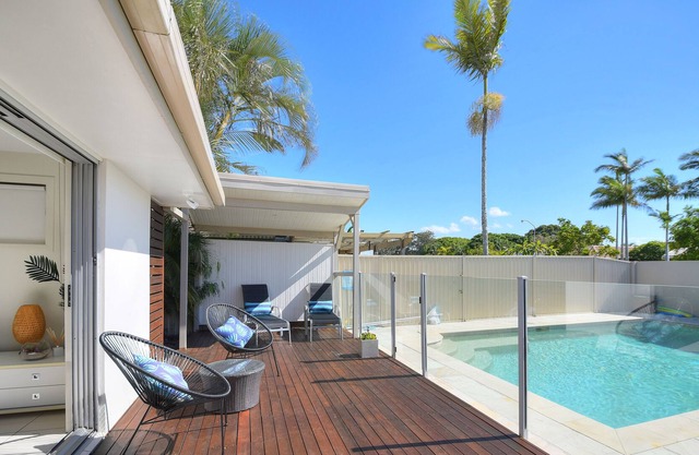 Beautiful Mermaid Beach Retreat