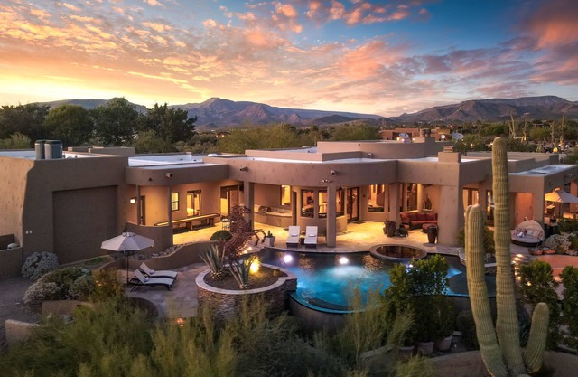 Beautiful Mountain View home w/Infinity Pool, Spa, 3 Fireplaces and more.