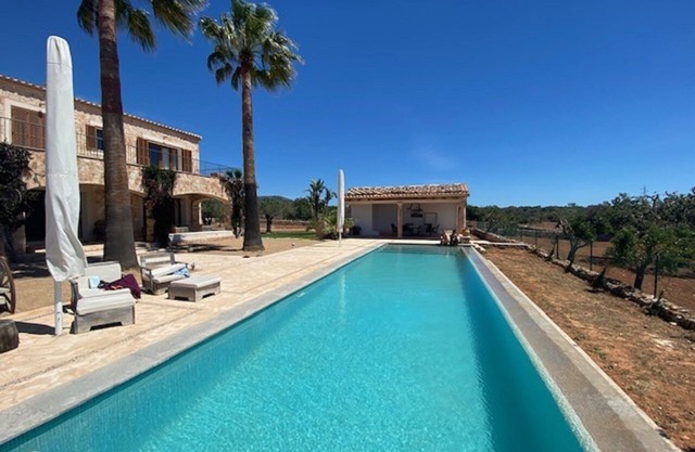 BEAUTIFUL NEW VILLA WITH PRIVATE POOL IN SANTANYI