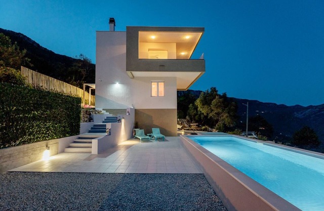 Beautiful newly built Villa Zora