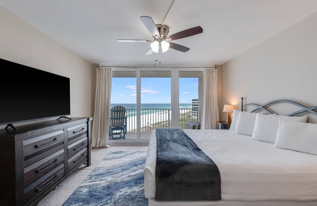 Beautiful Oceanfront Views! Includes Local Attraction Tickets!