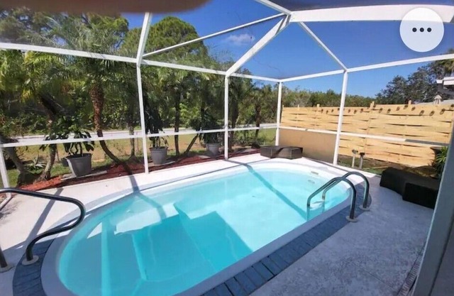 Beautiful pool house in Holiday, Florida.