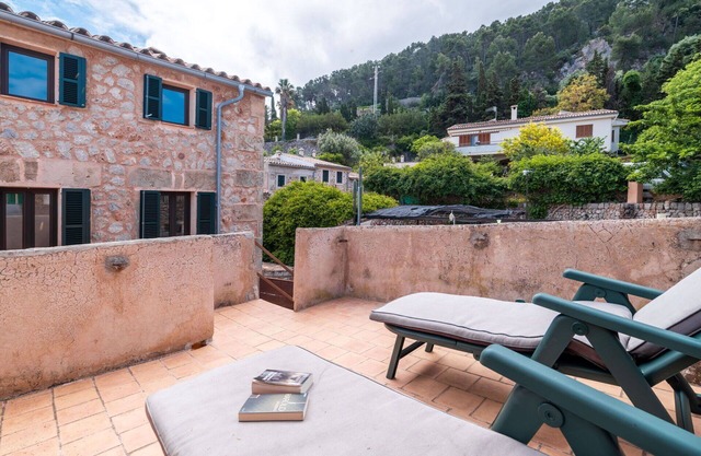 Beautiful private villa for 6 guests with WIFI, TV and terrace