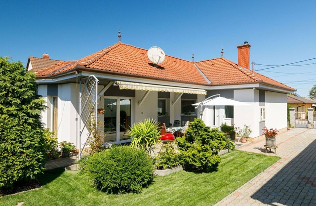 Beautiful private villa for 5 people with WIFI, TV, terrace and parking
