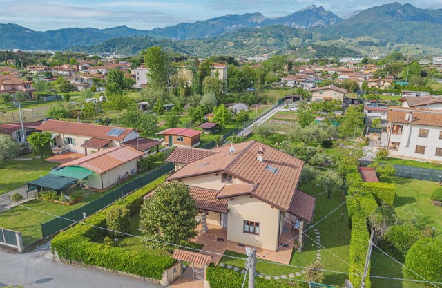 Beautiful private villa for 4 guests with A/C, WIFI, TV, terrace and parking
