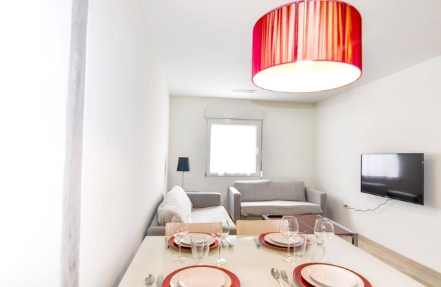 Beautiful refurbished flat on Sardinero's beach