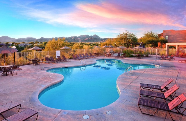 Beautiful resort in the heart of it all!