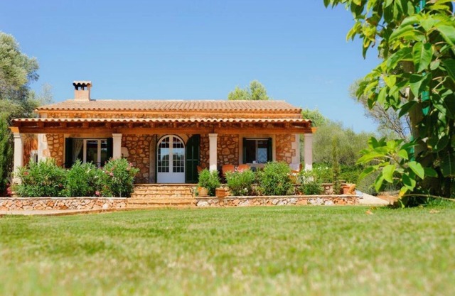 Beautiful rural Finca with pool 10 minutes from the best beaches